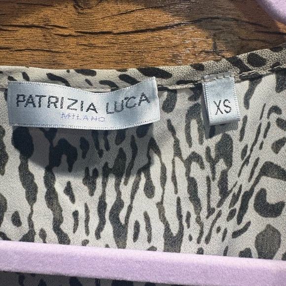 Patrizia Luca Milano high low tunic animal print blouse - Picture 5 of 10